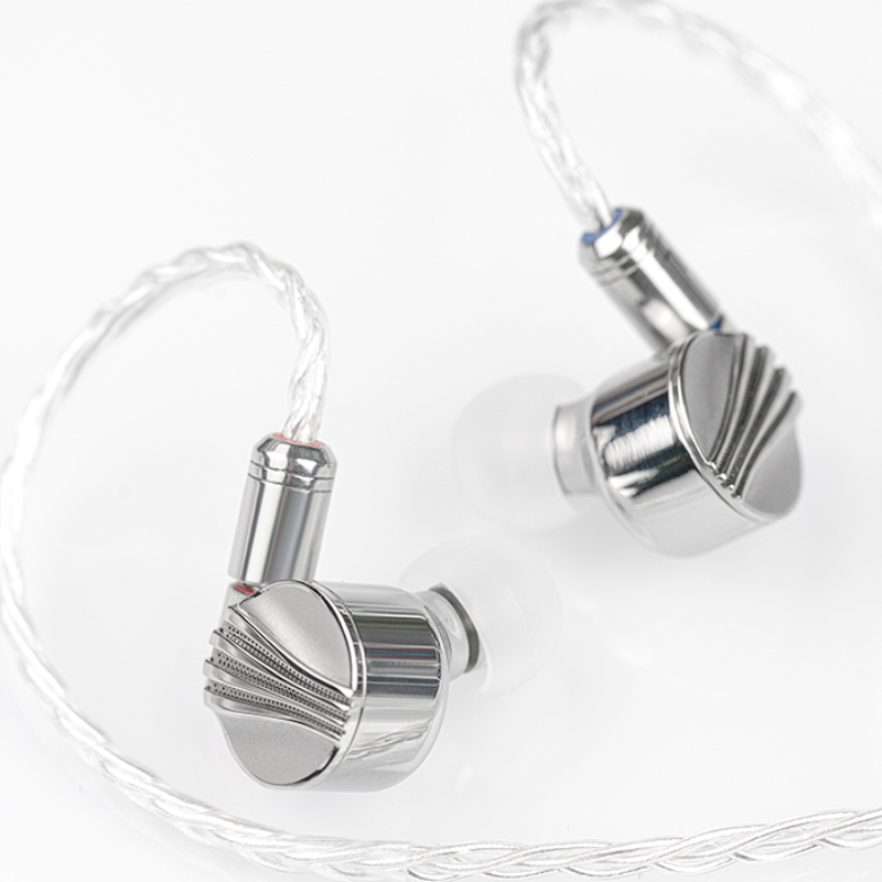 FiiO FD5 In-Ear Monitors: 12mm Beryllium-Coated DLC Diaphragm Single Dynamic Driver Interchangeable Plugs Earphones IEM