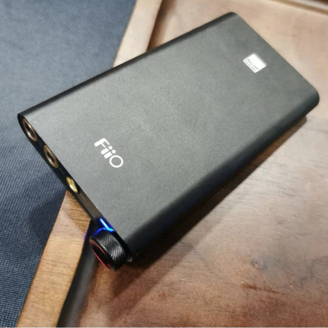 FiiO Q3, Portable DAC and Amplifier: with THX AAA Balance 4.4 Output DAC/AMP (2022 Updated Ver, Q 3)