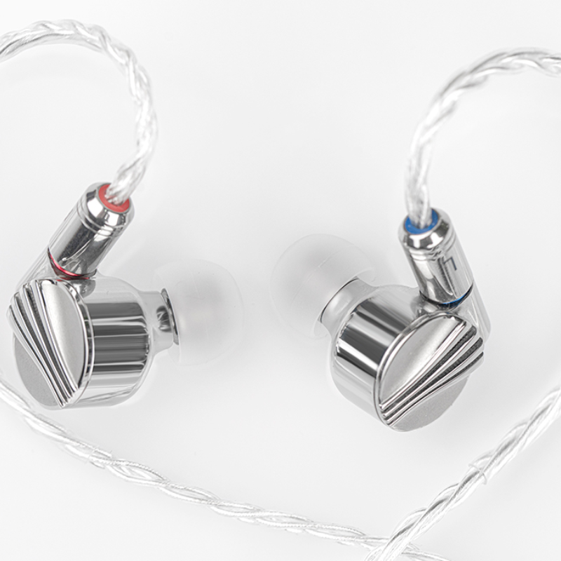 FiiO FD5 In-Ear Monitors: 12mm Beryllium-Coated DLC Diaphragm Single Dynamic Driver Interchangeable Plugs Earphones IEM